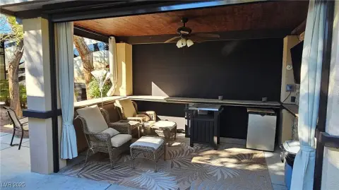 Las Vegas Land with Pergola