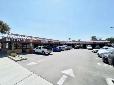 Retail Space in La Puente