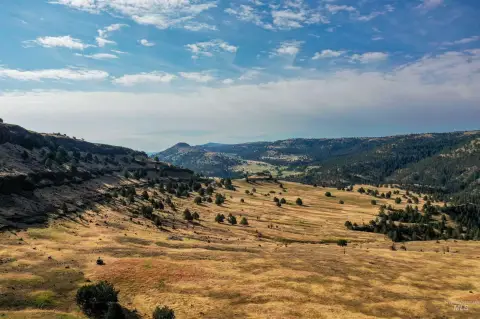 382 Acres of Mountain Property