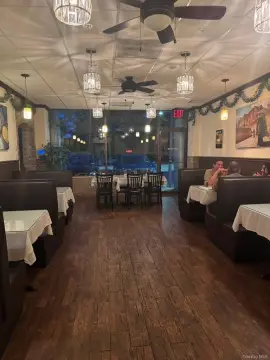 Restaurant with Commercial Kitchen