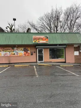 Restaurant Space in Temple Hills