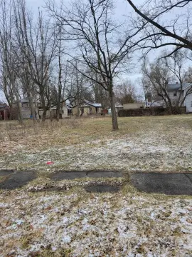 Residential Vacant Land in Saginaw