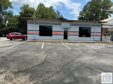 Collinsville Commercial Building For Sale