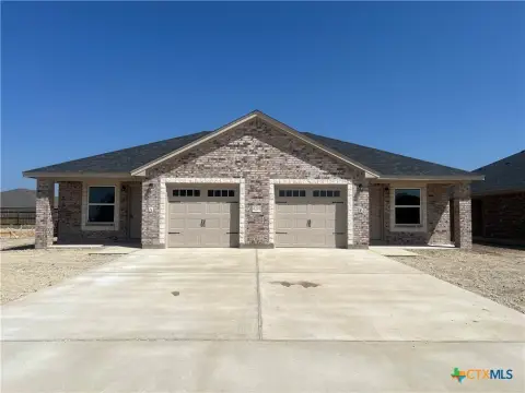 New Duplex in Growing Killeen