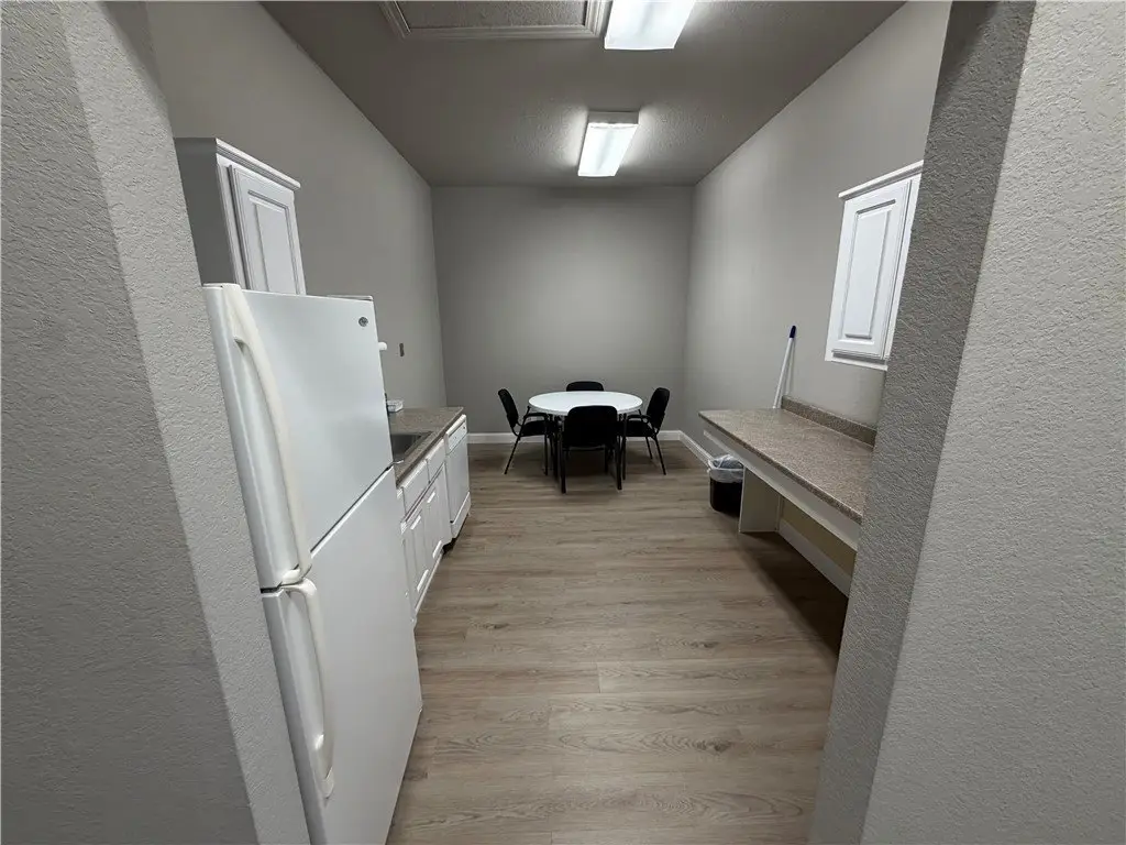 Picture 8