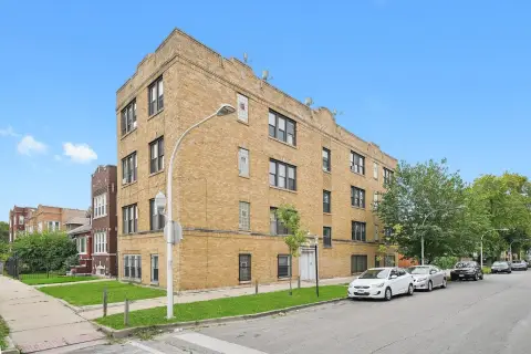 Fully Occupied 7-Unit Brick Building