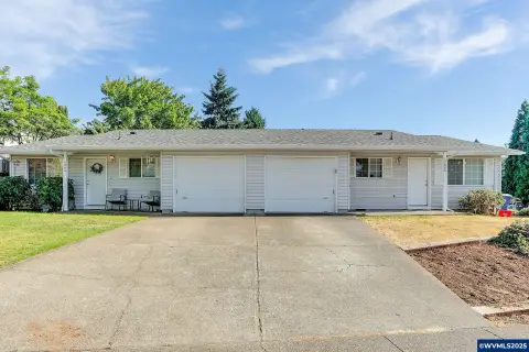 Salem Duplex with Recent Upgrades