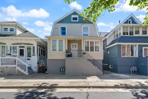Updated Duplex Near Ventnor Beach