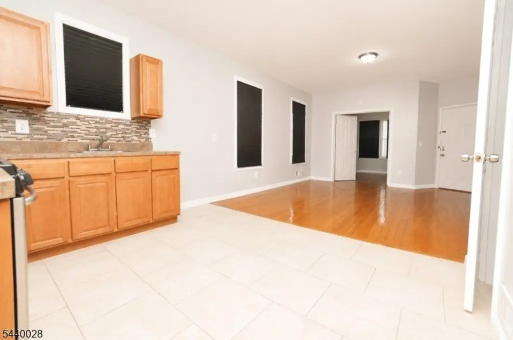 Picture 5
