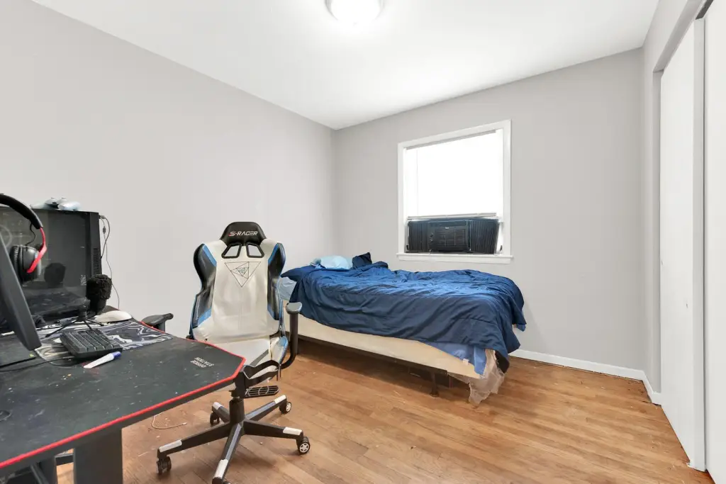 Picture 12
