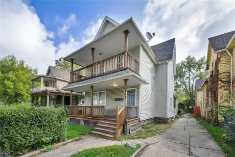 Fully Leased Duplex in Cleveland