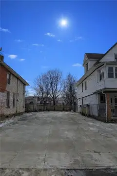 Brooklyn Land with R5 Zoning