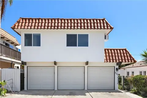 Renovated 3-Unit Triplex