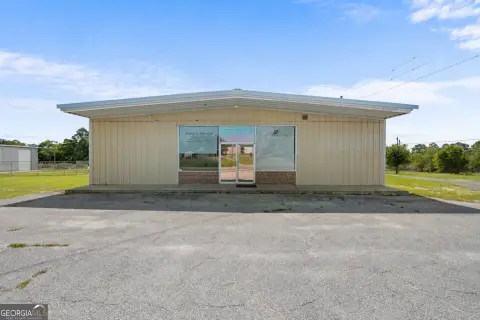 Automotive Flex and Warehouse Property