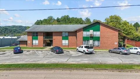 Eight-Unit Apartment Building