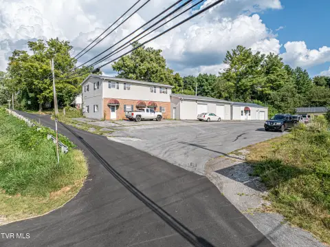 Mixed-Use Property with Multiple Structures