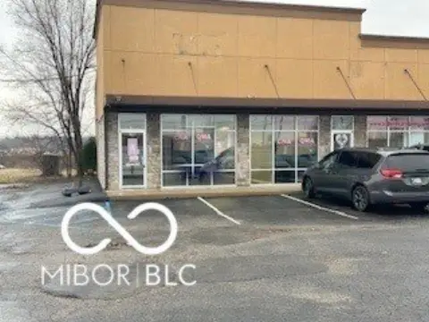 Endcap Unit Near Interstate 69