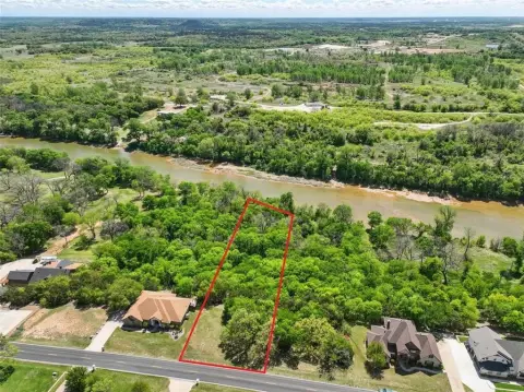 Brazos Riverfront Lot in Pecan