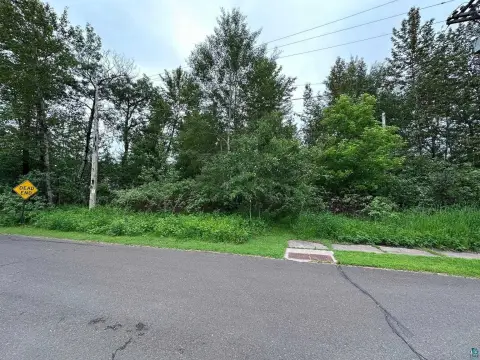 Superior, WI Wooded Residential Lot