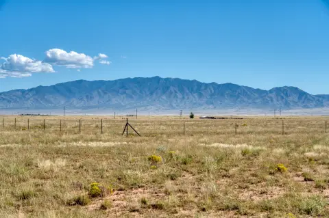 Land in Veguita, New Mexico