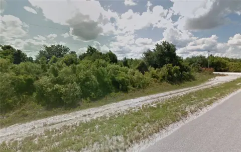 Okeechobee Acreage: Rural Corner Lot