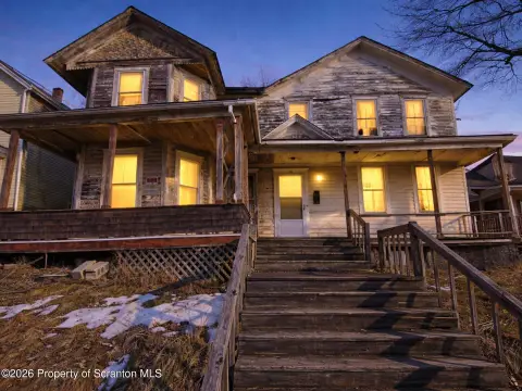 Carbondale Duplex with Investment Potential