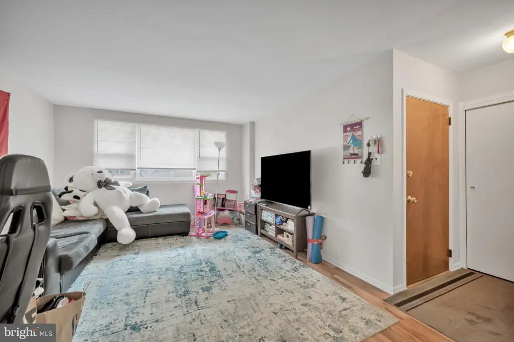 Picture 6