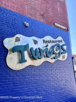 Established Bar and Restaurant Opportunity