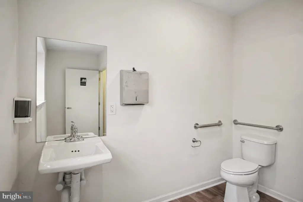 Picture 19