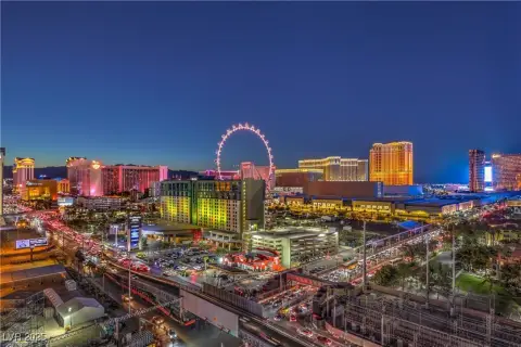 Las Vegas High-Rise Condo