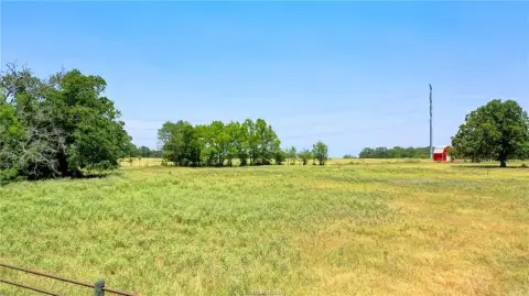 6.3 Acres in North Zulch