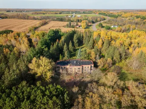 Historic Bed-and-Breakfast Property
