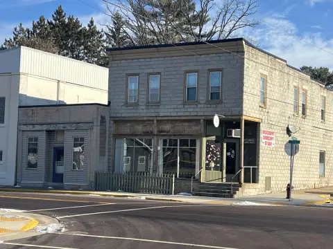 Friendship Mixed-Use Building For Sale