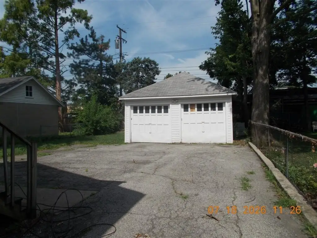Picture 4