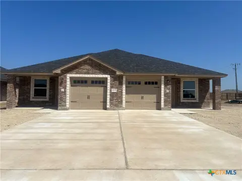 New Duplex in Growing Killeen