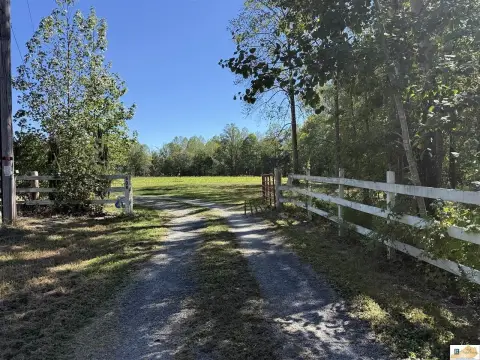 Agricultural Land with Wooded Acreage