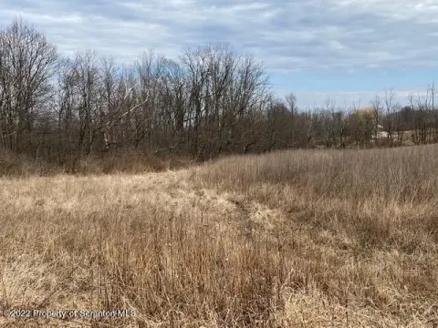 Land in North Abington Twp