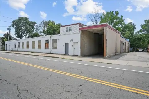 Versatile Commercial Property For Sale