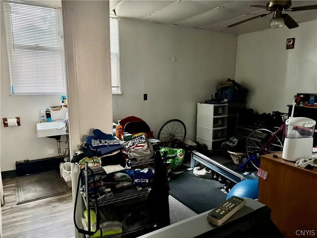 Picture 16