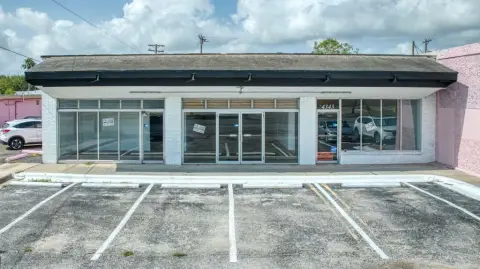 End-Unit Retail Space