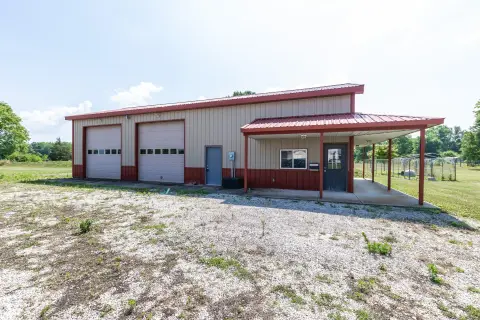 Fountaintown Industrial Space Available