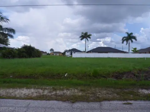 Cape Coral Land For Sale