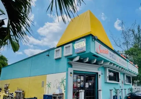 Boynton Beach Retail Opportunity