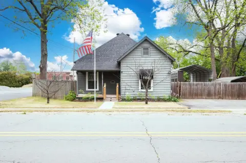 Conway Office Building with Land