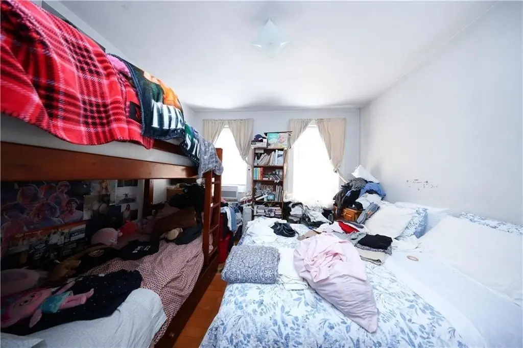 Picture 10