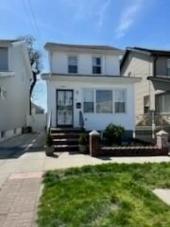 13446 157Th St, Jamaica, NY 11434