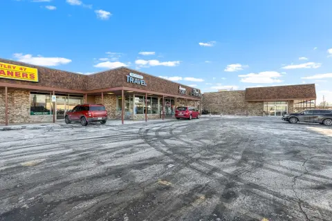 Huntley Shopping Center For Sale