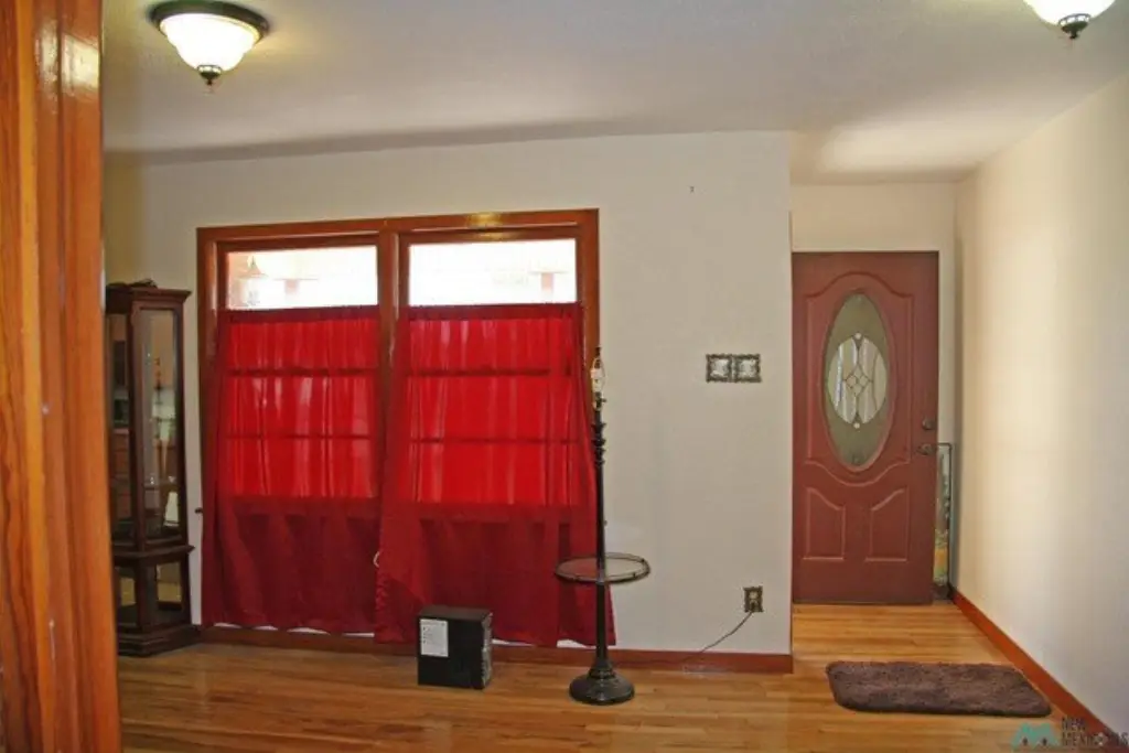 Picture 4