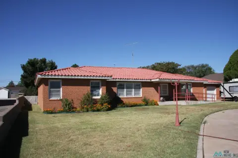 Mixed-Use Property in High-Traffic Area