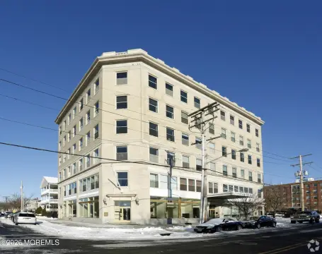 Prime Storefront Office in Asbury